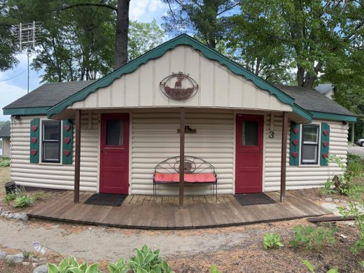 cottage 3 exterior